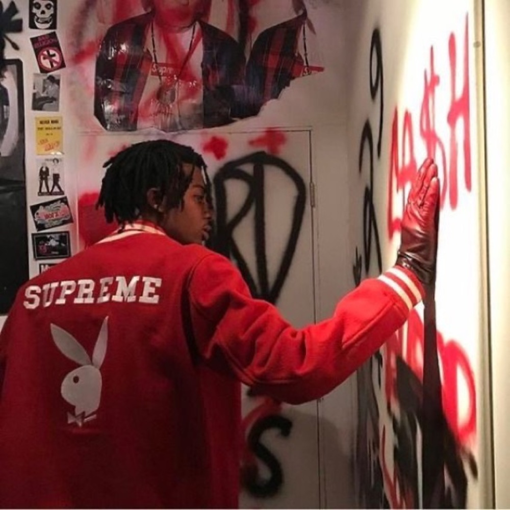 Meet your Posher, Vava